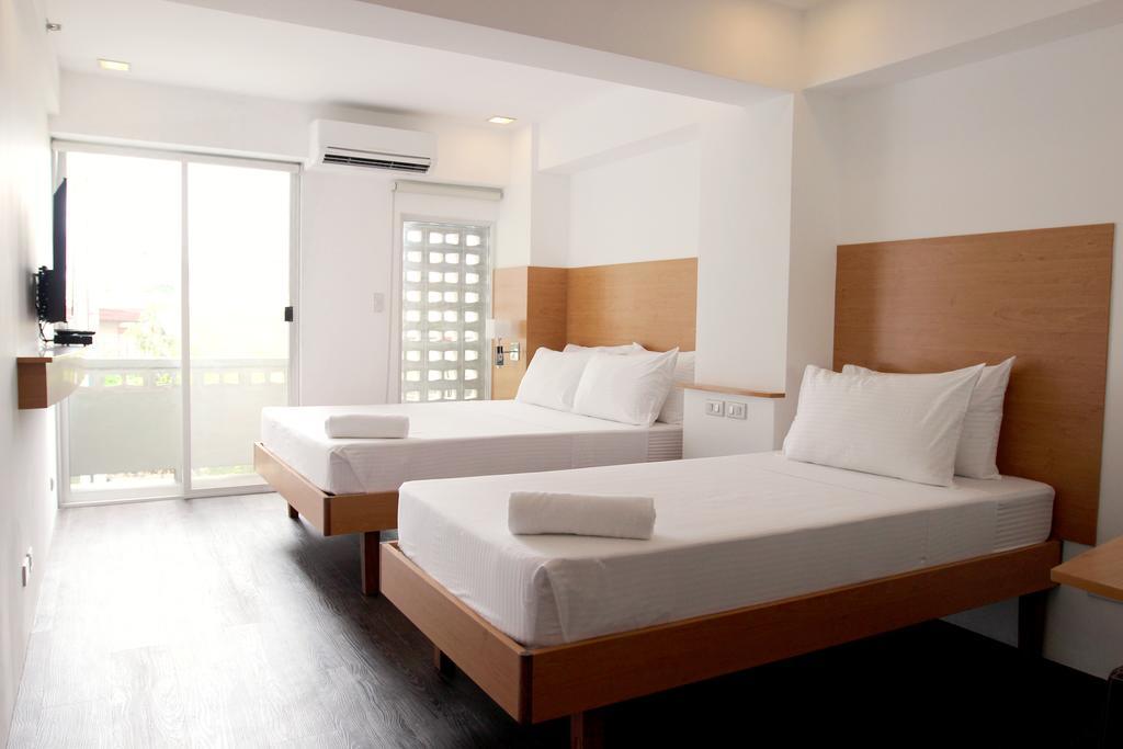 Brblock Boutique And Residences Makati City Room photo